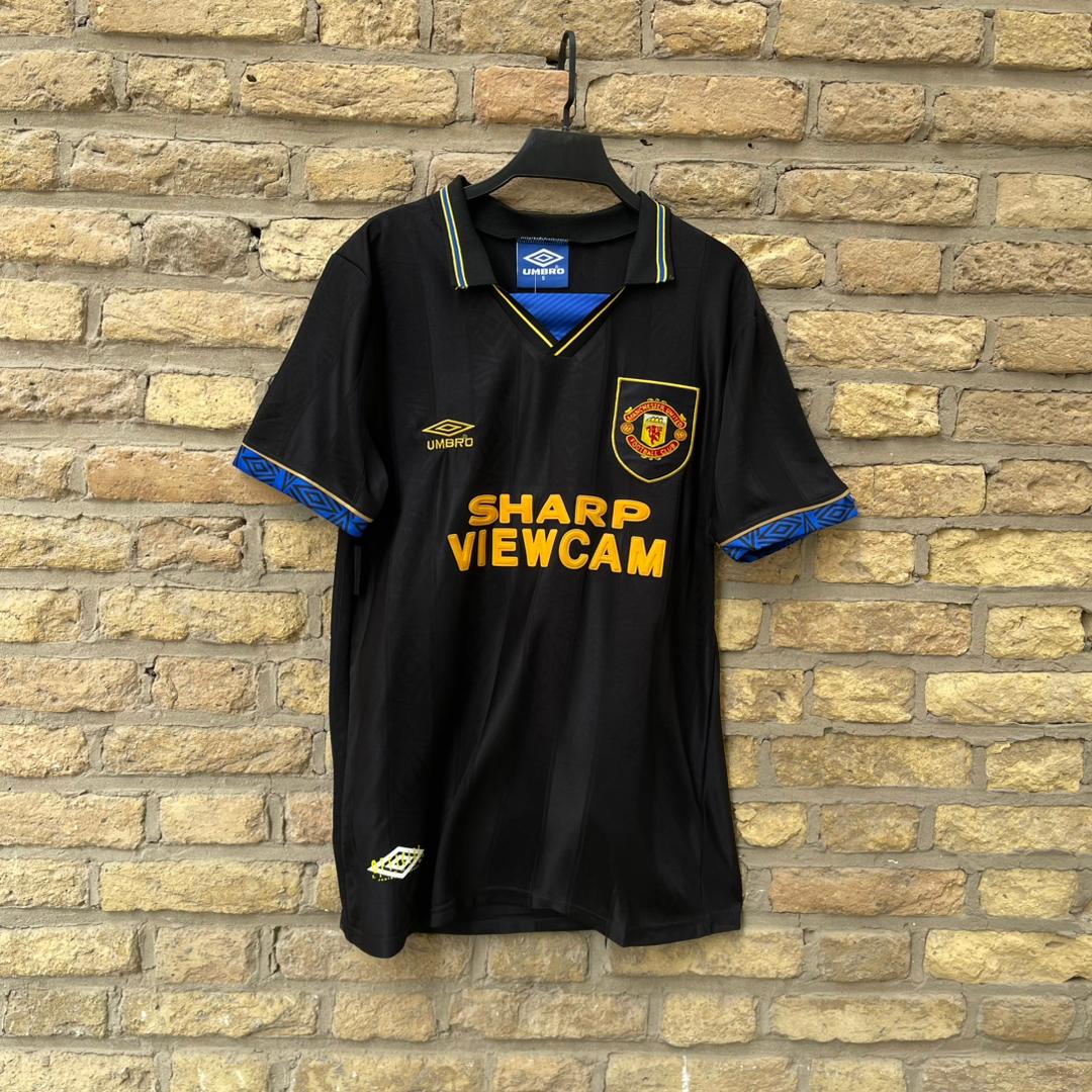 کیت سوم منچستریونایتد1995(مطابق اورجینال)436